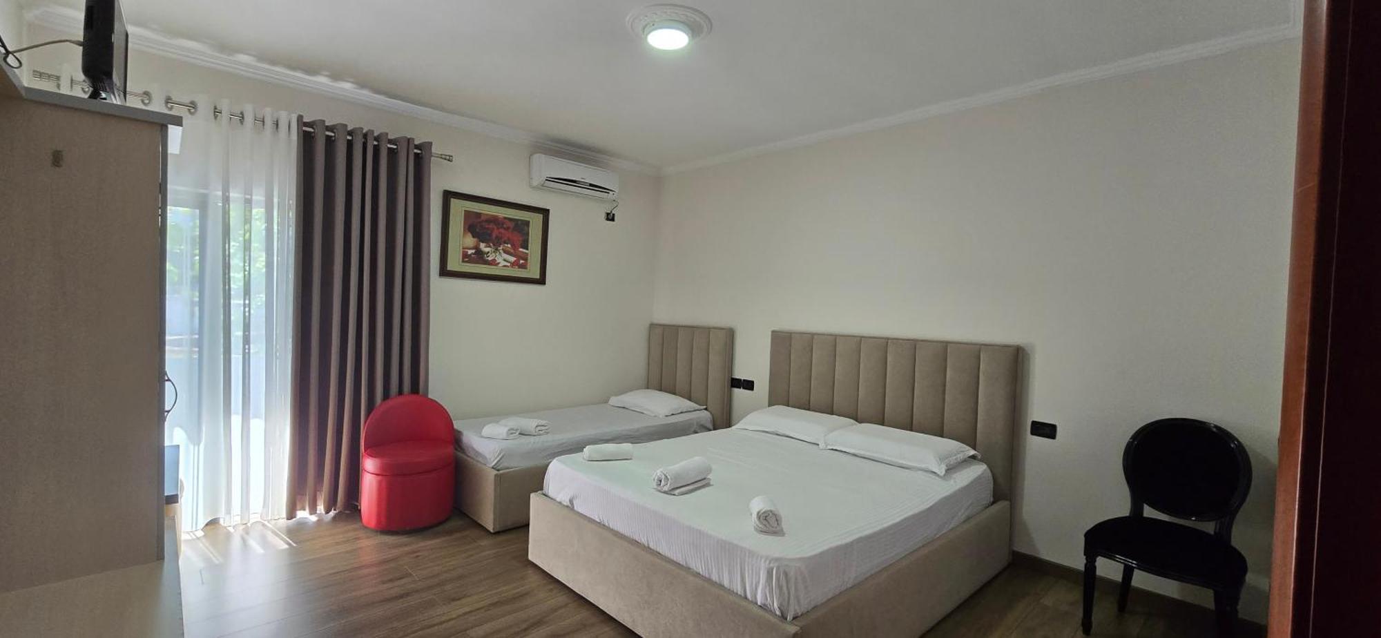 Hotel Ikea Tirana Exterior foto